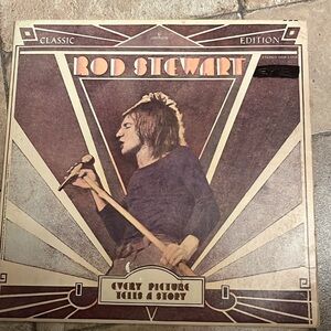 Vinyl Record. ROD STEWART~EVERY PICTURE TELLS A STORY